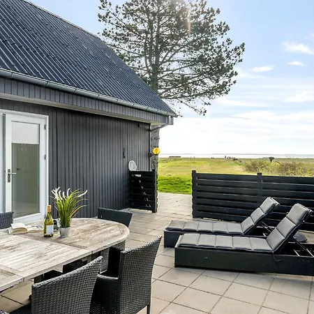 Cozy In With House Sea View