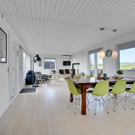 Σπίτι διακοπών Two-bedroom In Hesselager